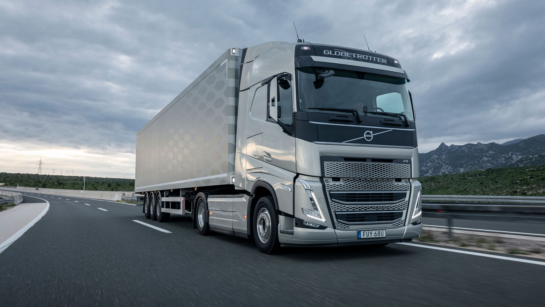 Volvo Trucks launches the new Volvo FH